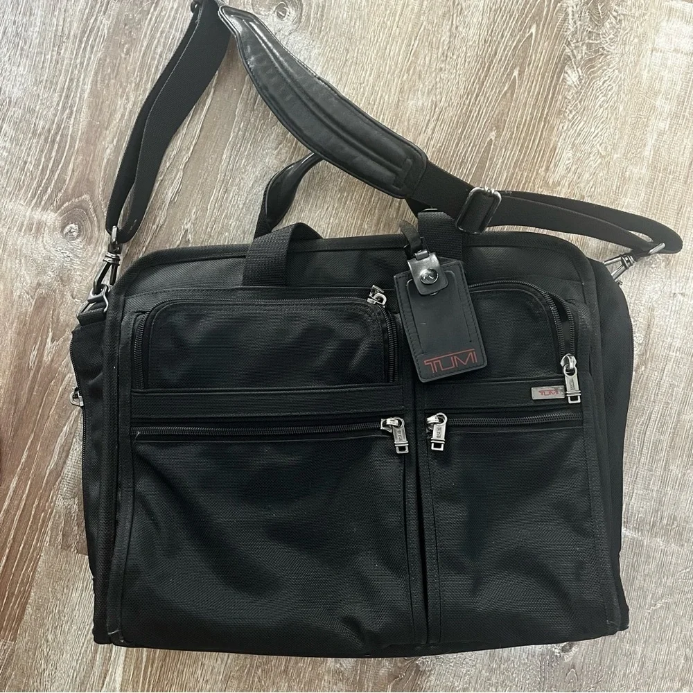 TUMI Black Nylon Compact Alpha 3 Large Laptop Bag Briefcase Expandable